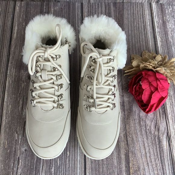 NIB Karen Scott Wanona Booties - Picture 2 of 5